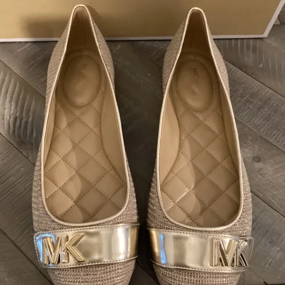 MICHAEL MICHAEL KORS Women's Jilly Round Toe Ballet Flats, size 6.5