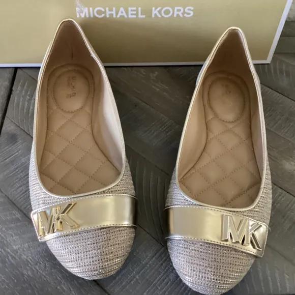 MICHAEL MICHAEL KORS Women's Jilly Round Toe Ballet Flats, size 6.5