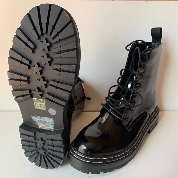 Misguided Women’s Black Combat Boots Lace Up  Size 9