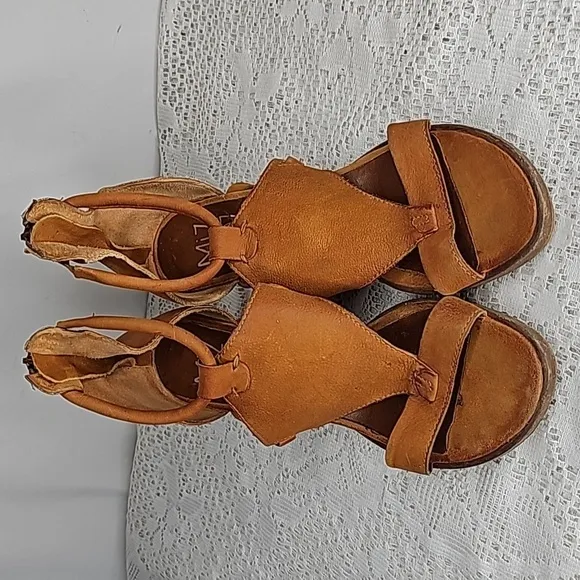 Miz Mooz tan leatherankle strap open toe sandal wedges size 7 (37)