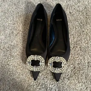 MNG Pointy toe rhinestone dressy flats size 37