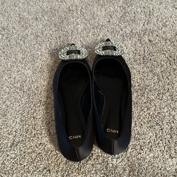 MNG Pointy toe rhinestone dressy flats size 37