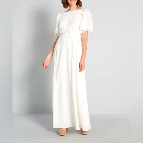 ModCloth Lace You Down the Aisle Maxi Dress White  Size 4