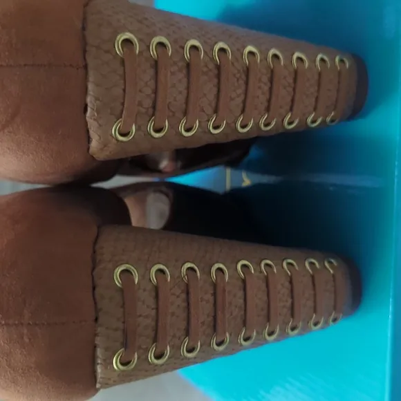 MODERN RUSH Faux Suede &quot;Sonja&quot; Platform Sandal ~ NWT
