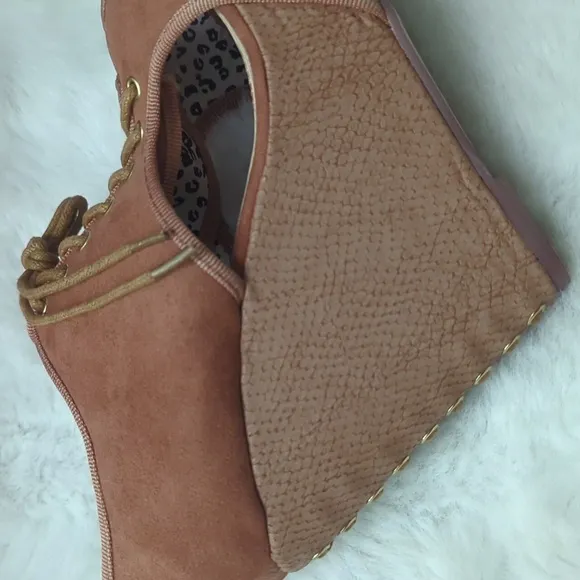 MODERN RUSH Faux Suede &quot;Sonja&quot; Platform Sandal ~ NWT