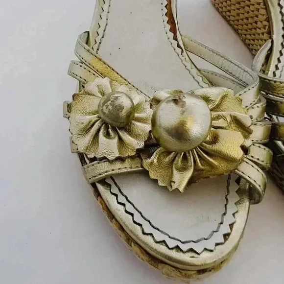 Moschino Gold Flower Platform Wedge Sandals Wicker Women's Size 7