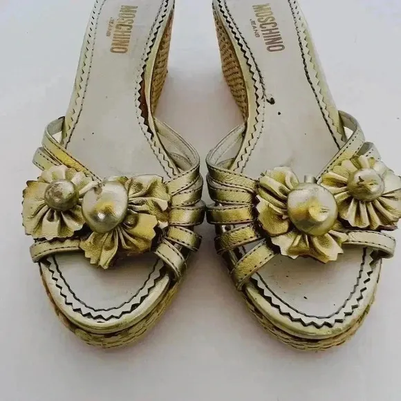 Moschino Gold Flower Platform Wedge Sandals Wicker Women's Size 7
