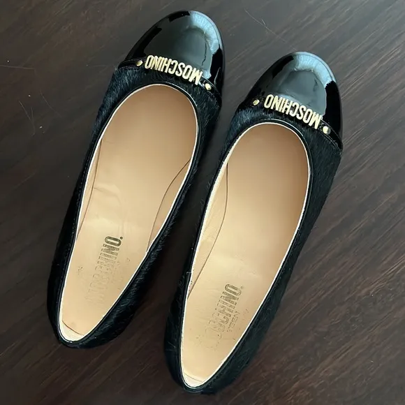 Moschino Patent Leather Cow Hide Moccasins Kids Sz 37