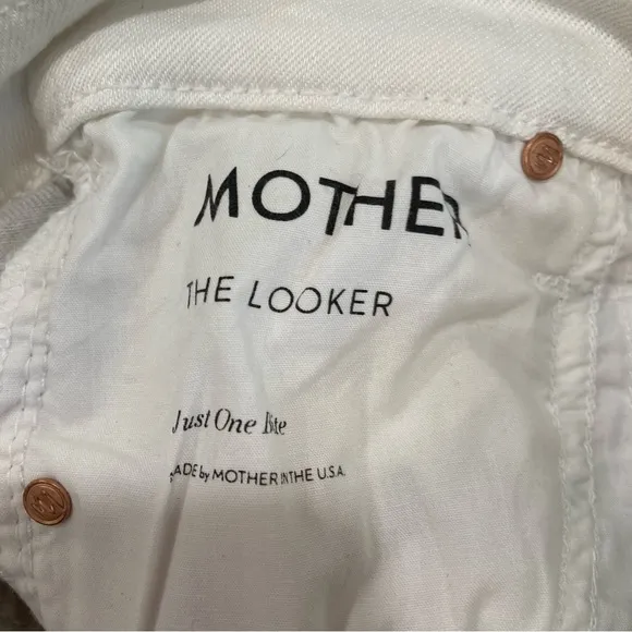 MOTHER The Looker Just One Bite City Black White Print Jeans