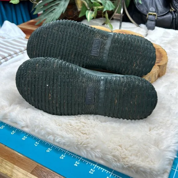 Muck boot co. two tone green shoes unisex‎