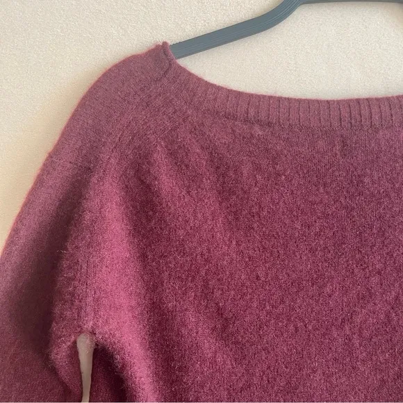 Naadam 100% Cashmere Boatneck Sweater Berry Women’s size Small