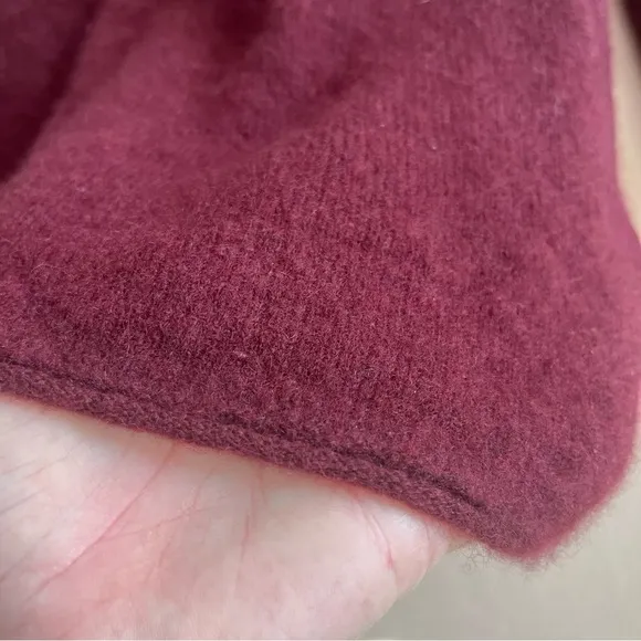 Naadam 100% Cashmere Boatneck Sweater Berry Women’s size Small