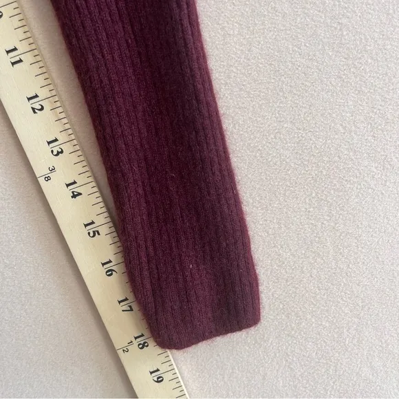 Naadam 100% Cashmere Boatneck Sweater Berry Women’s size Small