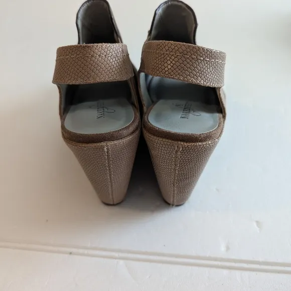 Naked Feet Columbia Platform Wedges in Tan Leather and Suede