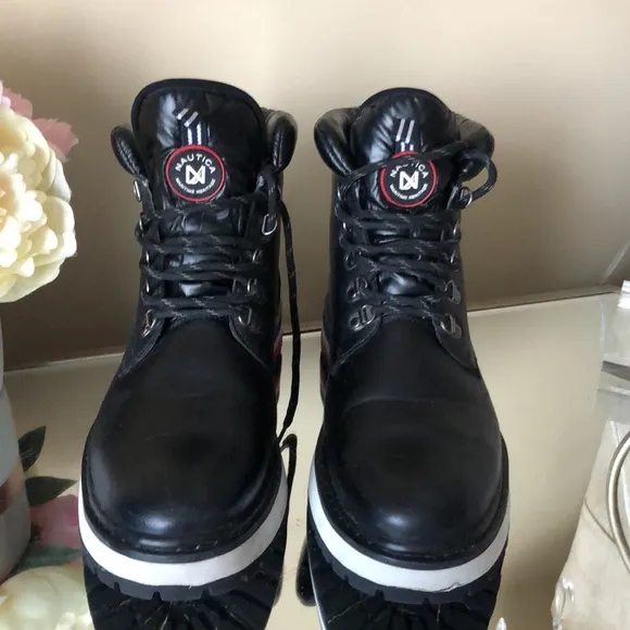 NAUTICA Men’s Lace Up Boots