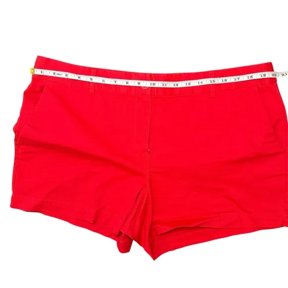 Nautica Women's 4&quot; Mid Rise Twill Shorts Bundle - Navy Blue &amp; Red - Size 16