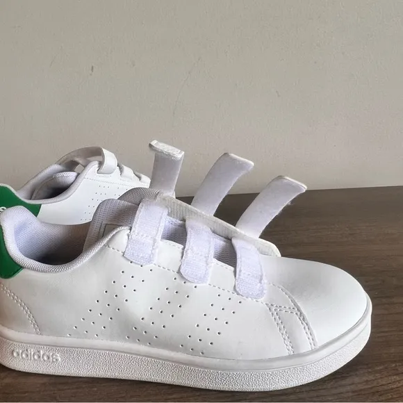 NEW Adidas Advantage CF C Youth Shoe Size 2