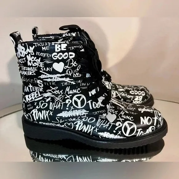 New ALDO Cadirwen Graffiti Combat Boots, Size 8