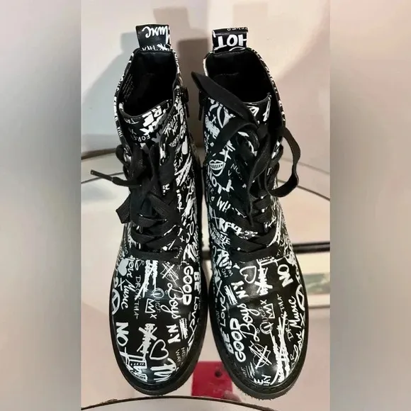 New ALDO Cadirwen Graffiti Combat Boots, Size 8