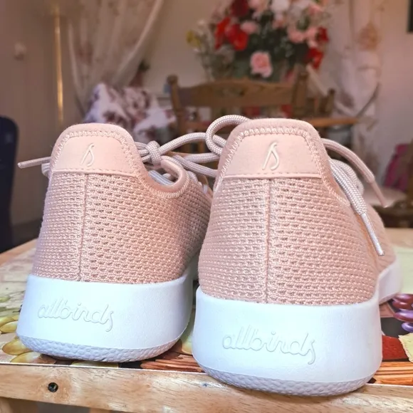 NEW Allbirds Tree Runners  Calm Taupe peach Lightweight Comfort Running Shoes 9