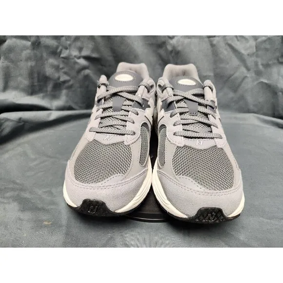 New Balance Boys 2002 Sneakers GC2002ST Suede Grey Size 6 NEW IN BOX!