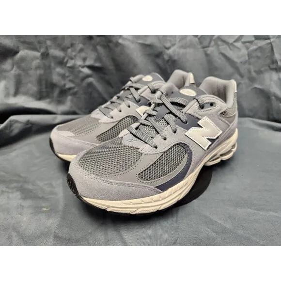 New Balance Boys 2002 Sneakers GC2002ST Suede Grey Size 6 NEW IN BOX!