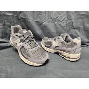 New Balance Boys 2002 Sneakers GC2002ST Suede Grey Size 6 NEW IN BOX!
