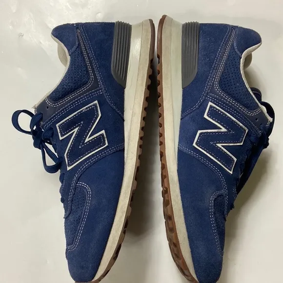New Balance D ML574ESG 574 Classic Suede Unixes Shoes Size 10 No Box