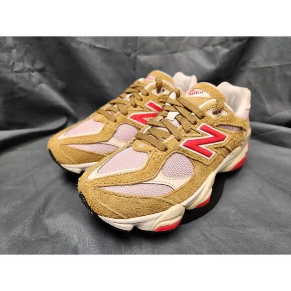 New Balance Girls 9060 Sneakers GC9060VD Beige Pink Size 4 NEW NO BOX!