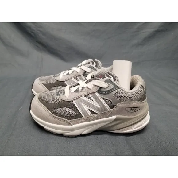 New Balance Toddler's 990 V6 (TD) Sneakers Lace Up Gray Size 8 NEW IN BOX!