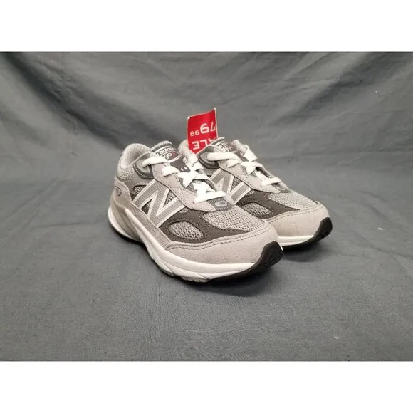New Balance Toddler's 990 V6 (TD) Sneakers Lace Up Gray Size 8 NEW IN BOX!