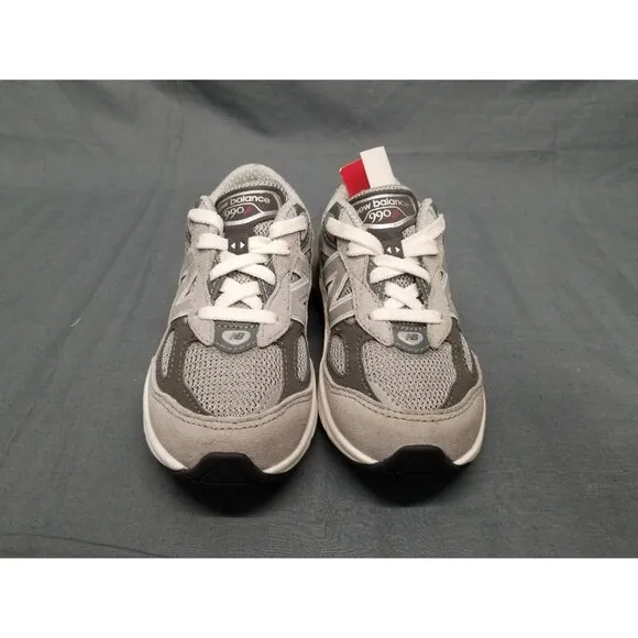 New Balance Toddler's 990 V6 (TD) Sneakers Lace Up Gray Size 8 NEW IN BOX!