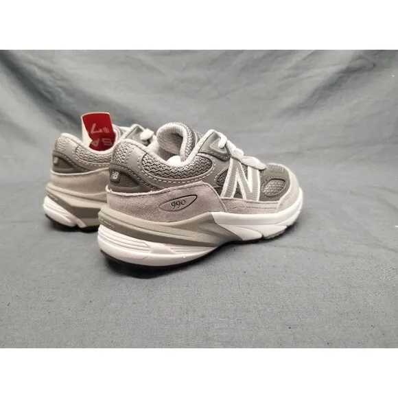 New Balance Toddler's 990 V6 (TD) Sneakers Lace Up Gray Size 8 NEW IN BOX!