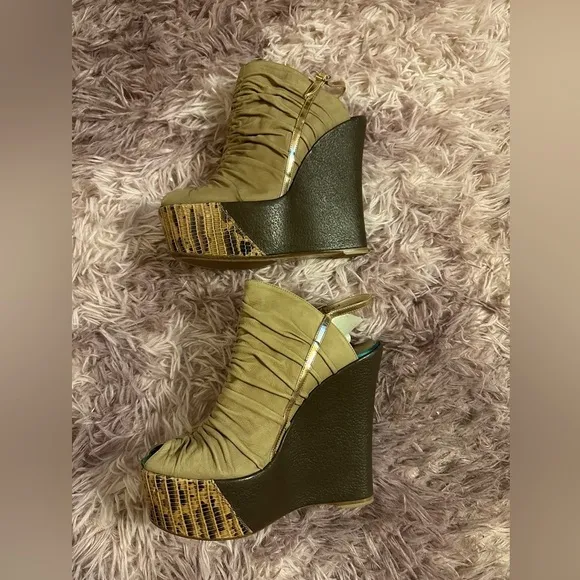 New Baldan Brown and Tan Leather Suede Peep Toe Sandal Wedges Size 38