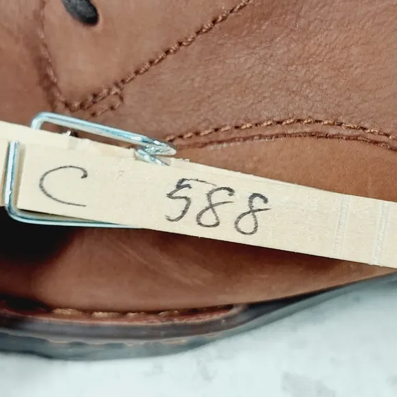 New BORN Camryn Lace-up Boot In Brown Leather C588