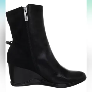 NEW Calvin Klein Women's lanna Calf/Microfiber Bootie,Black size 9
