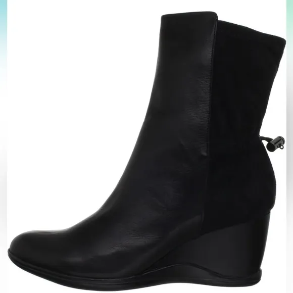 NEW Calvin Klein Women's lanna Calf/Microfiber Bootie,Black size 9