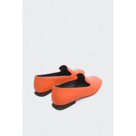 NEW CAMPER women's casi myra moccasin in velocity orange