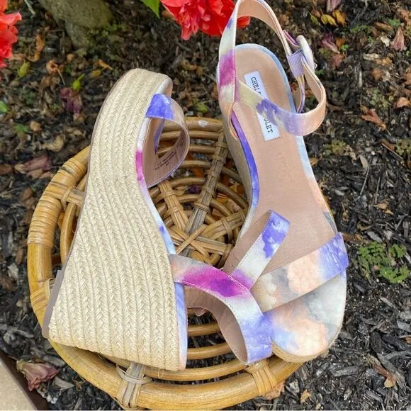 NEW CHELSEA &amp; VIOLET CV-HENNA OPEN TOE ANKLE STRAP TIE-DYE WEDGES 9.5