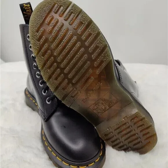 New Dr. Marten Black Leather Ankle combat Boots Size 5 fits a sz 6