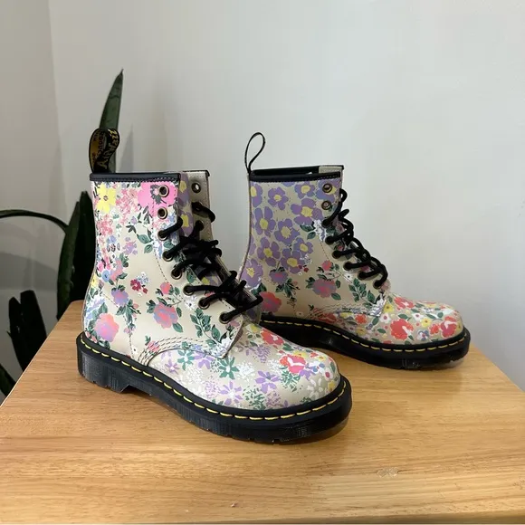 NEW Dr. Martens 1460 Floral Mash Up Leather Lace Up Boots
