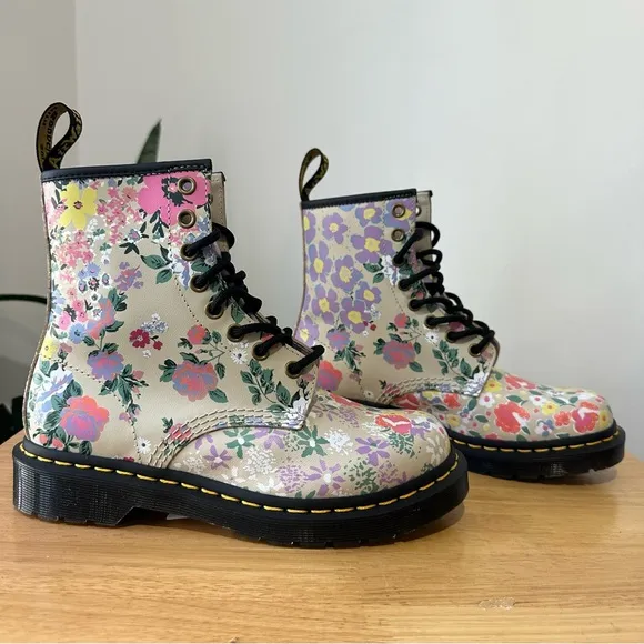 NEW Dr. Martens 1460 Floral Mash Up Leather Lace Up Boots