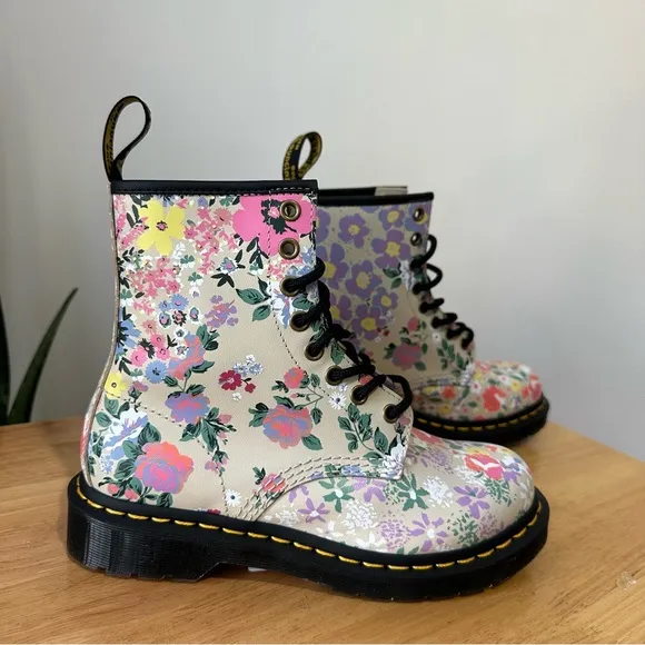 NEW Dr. Martens 1460 Floral Mash Up Leather Lace Up Boots