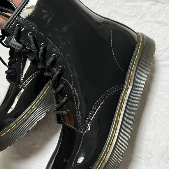 NEW Dr Martens Zavala Patent Leather Boots Size 7