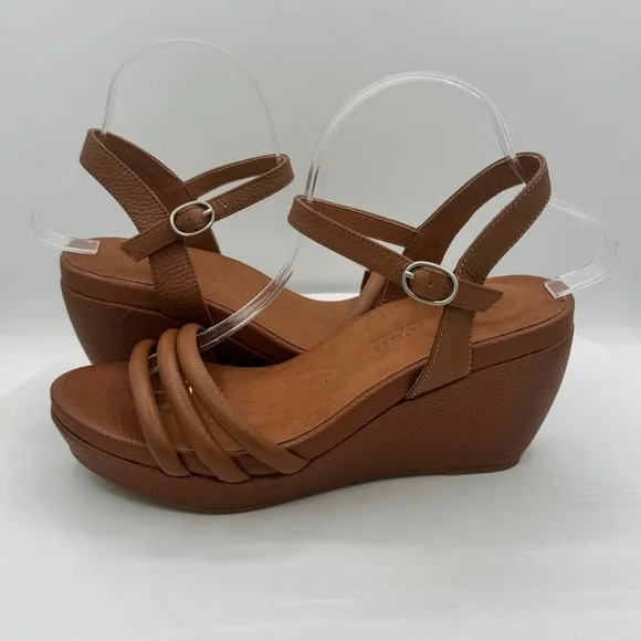 NEW GENTLE SOULS Viki Wedge Women Sandals  Size 9  Color Luggage  MSRP $179
