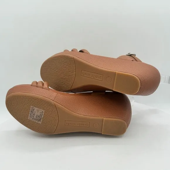 NEW GENTLE SOULS Viki Wedge Women Sandals  Size 9  Color Luggage  MSRP $179