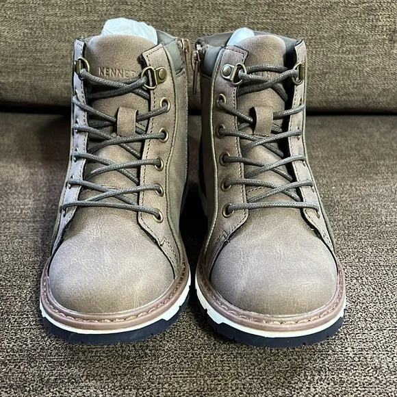 New Kenneth Cole - Andy Lace Up Boots Little Boys Size 12 in Tan