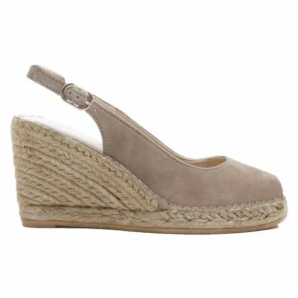 NEW MACARENA women's carla4an suede wedge sandal in taupe