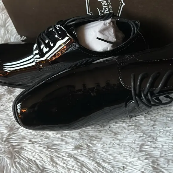 New men’s Sz 11  black patent leatherTux Plain Toe sophisticated Oxford shoes