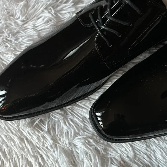New men’s Sz 11  black patent leatherTux Plain Toe sophisticated Oxford shoes